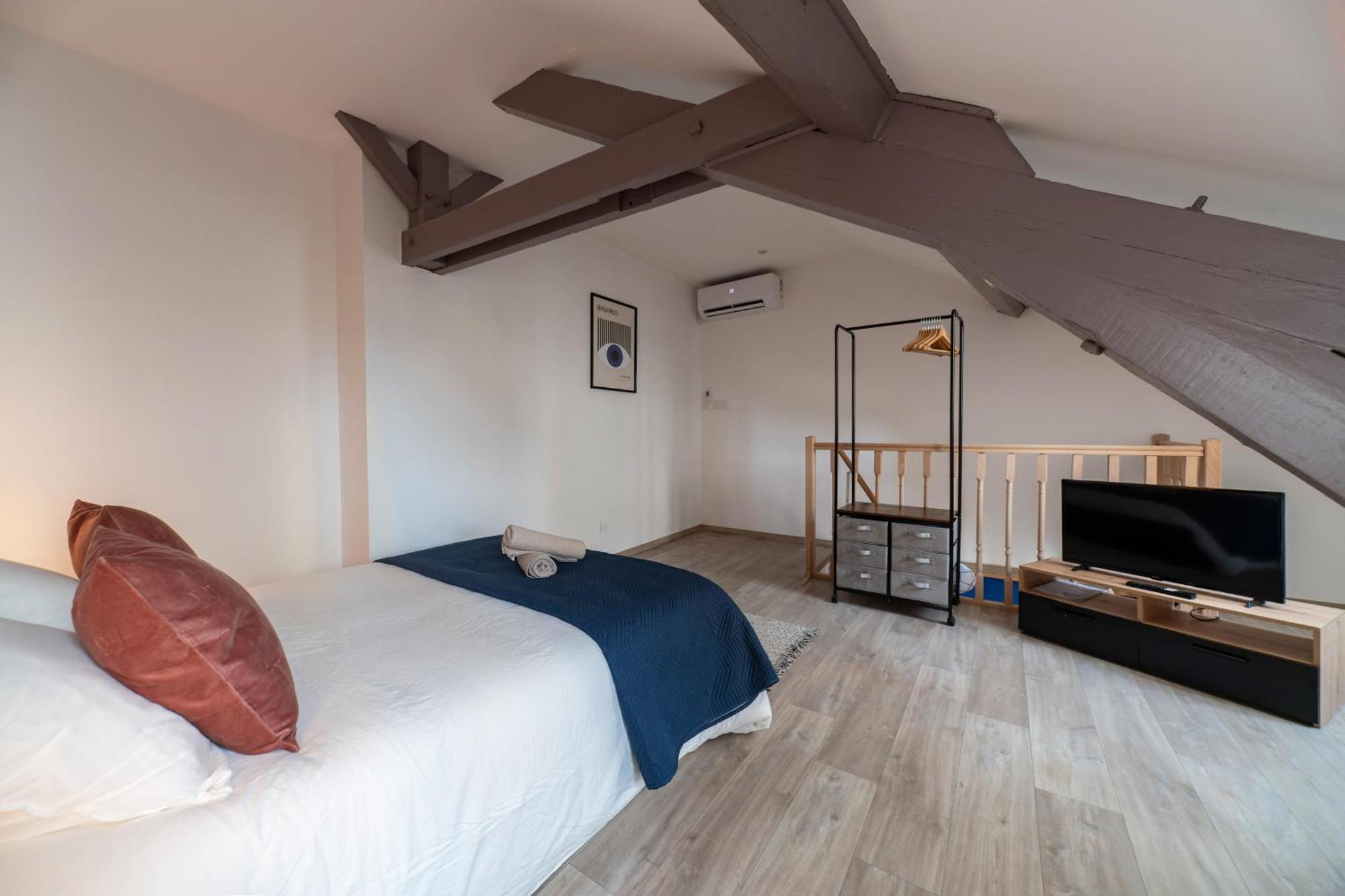 Les Stins - Appartements Climatises - Centre Ville Виши Экстерьер фото